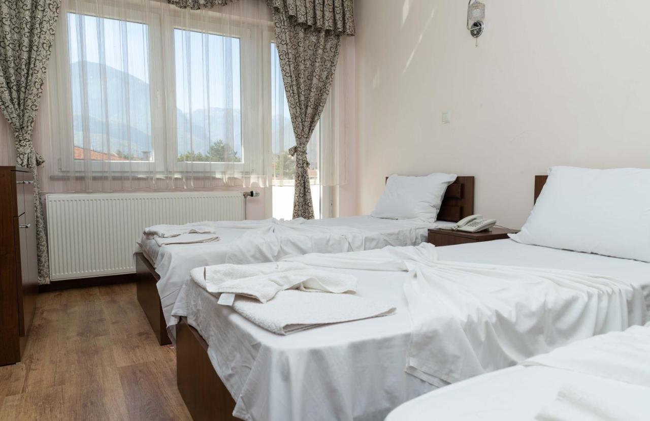 Hotel Leo Peje Luaran gambar