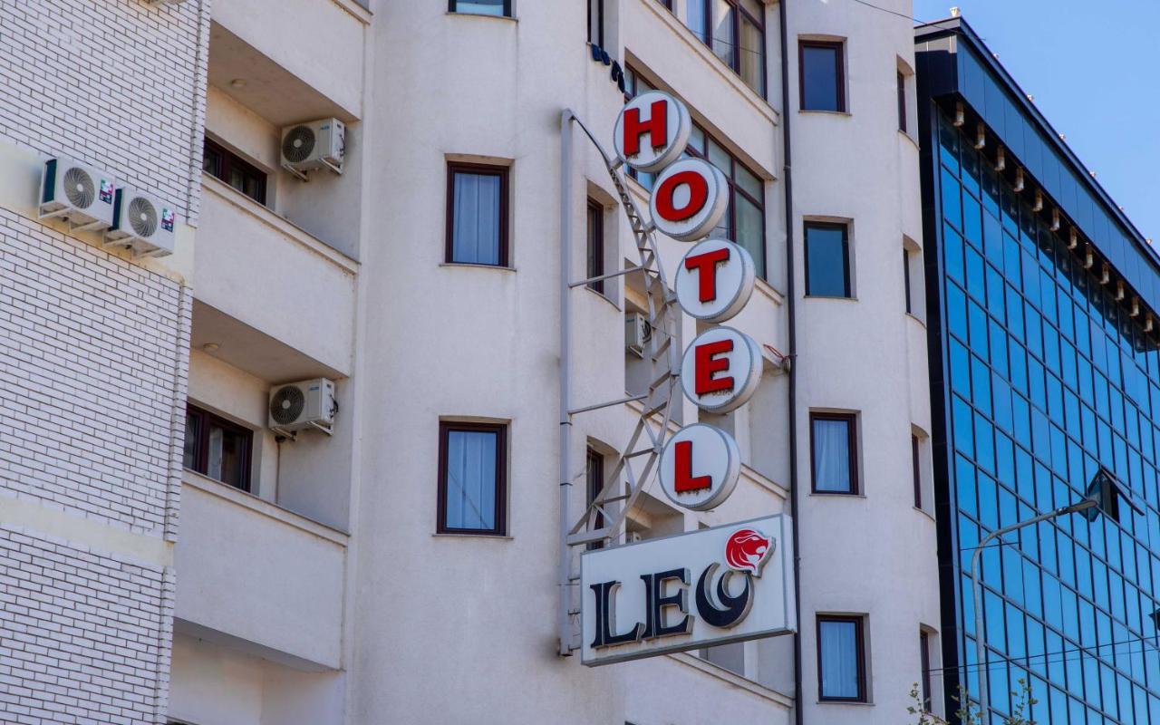 Hotel Leo Peje Luaran gambar