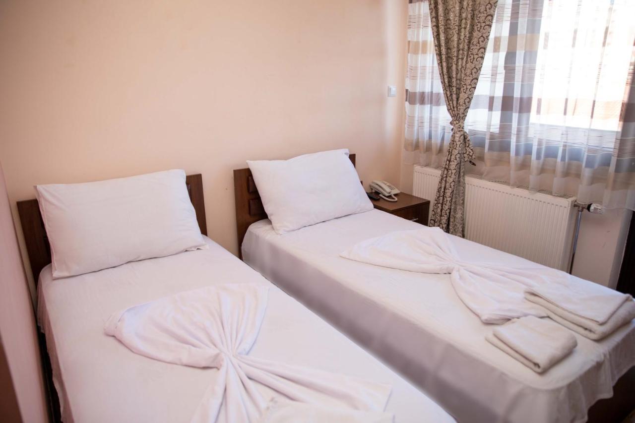 Hotel Leo Peje Luaran gambar